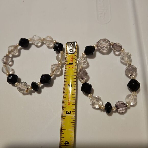 Black and Clear Beaded Stretch Slipon Bracelet - Picture 3 of 4